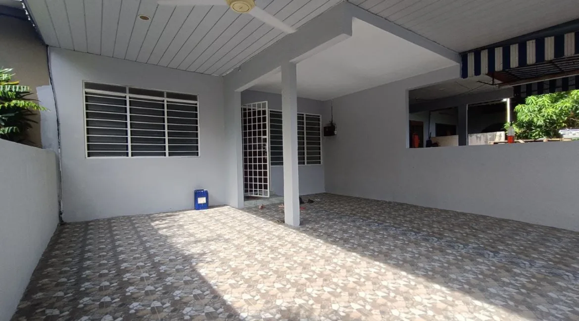 rumah-teres-setingkat-untuk-dijual-taman-anda-ipoh-03