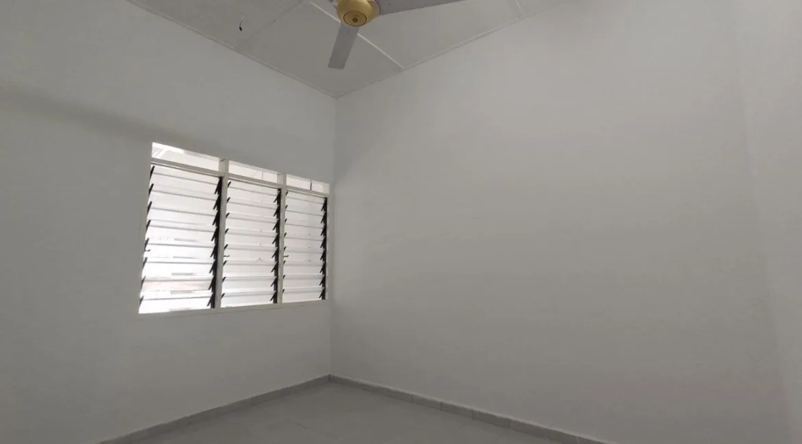 rumah-teres-setingkat-untuk-dijual-taman-anda-ipoh-12
