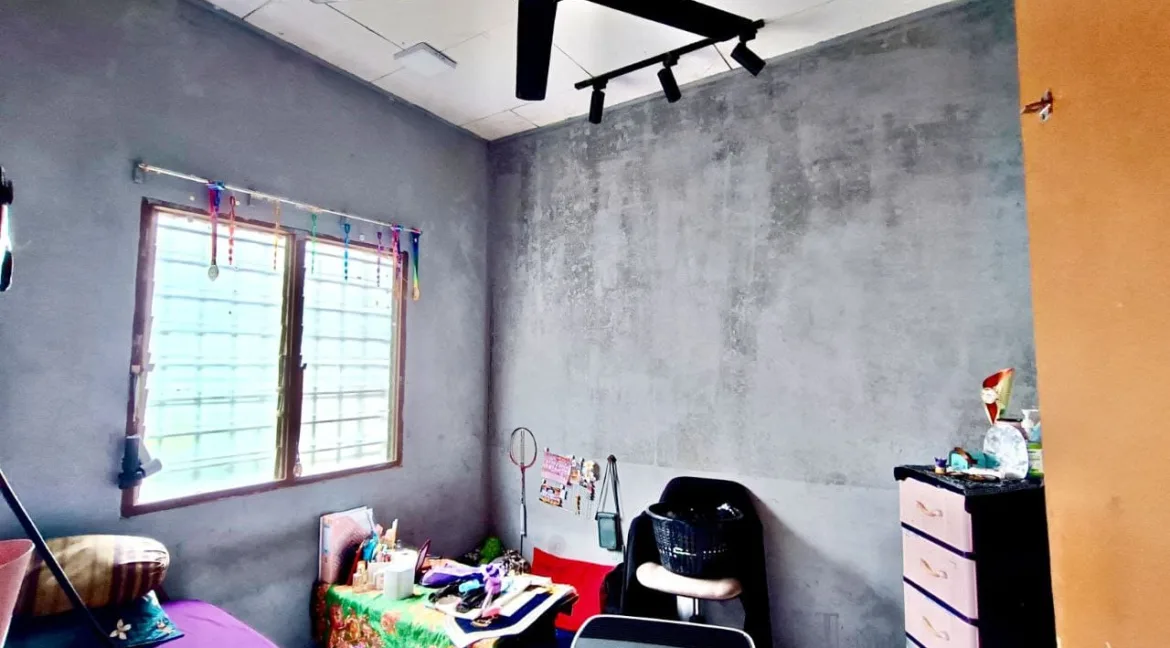 rumah-teres-setingkat-untuk-dijual-taman-chepor-damai-chemor-06