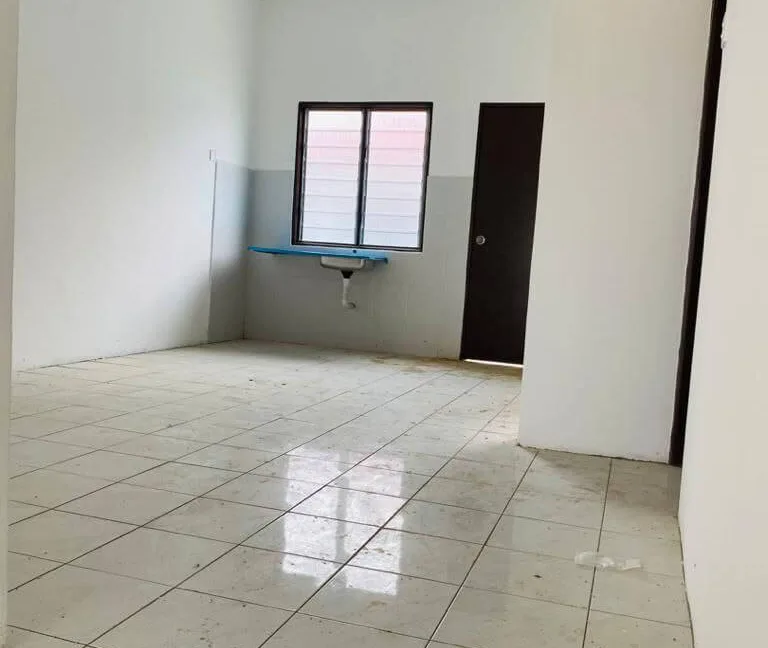 rumah-teres-setingkat-untuk-dijual-taman-kinding-perdana-tanjung-rambutan-06