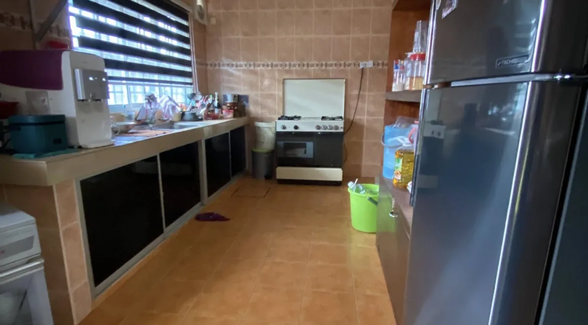 rumah-teres-untuk-dijual-taman-lembah-permai-batu-gajah-05