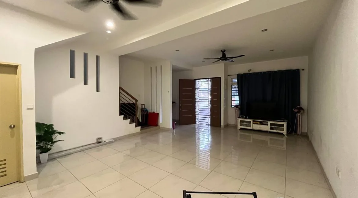 teres-2-tingkat-untuk-dijual-taman-meru-perdana-2-ipoh-06