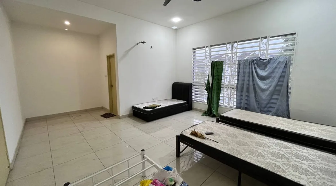 teres-2-tingkat-untuk-dijual-taman-meru-perdana-2-ipoh-17