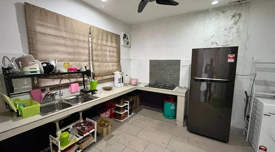 teres-2-tingkat-untuk-dijual-taman-meru-perdana-2-ipoh-21