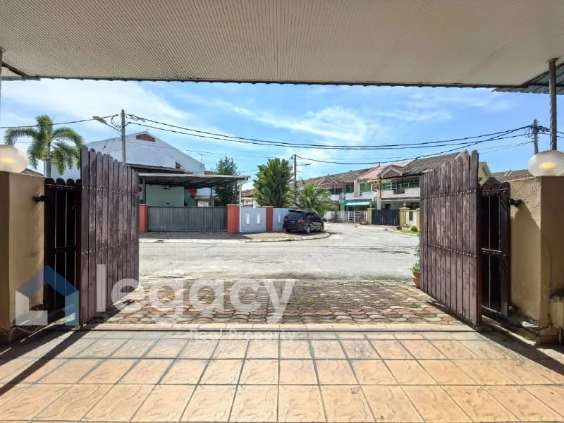 teres-dua-tingkat-bandar-cyber-botani-05