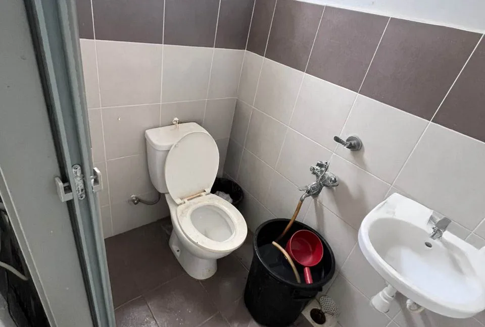 teres-setingkat-untuk-dijual-di-taman-mahkota-kampar-09