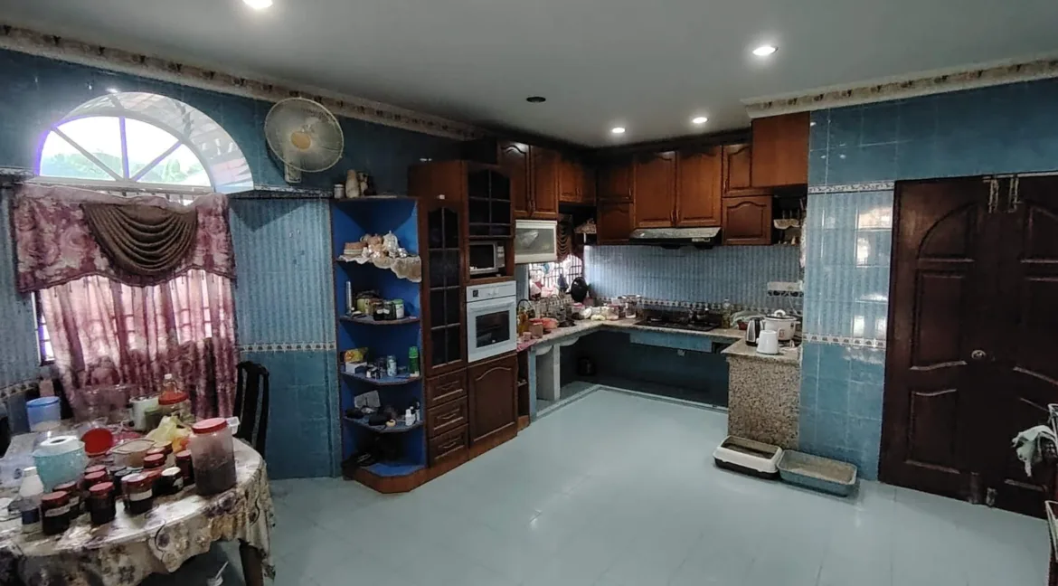 rumah-banglo-dua-tingkat-untuk-dijual-manjoi-tambahan-ipoh-12