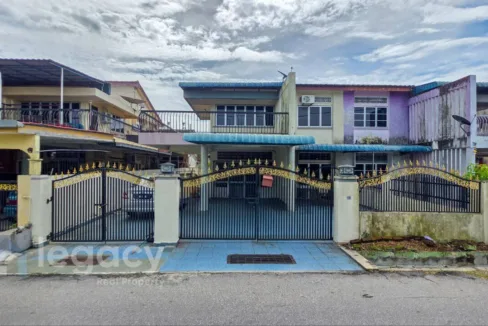 Rumah berkembar dua tingkat untuk dijual di Taman Rethna, Teluk Intan, Perak