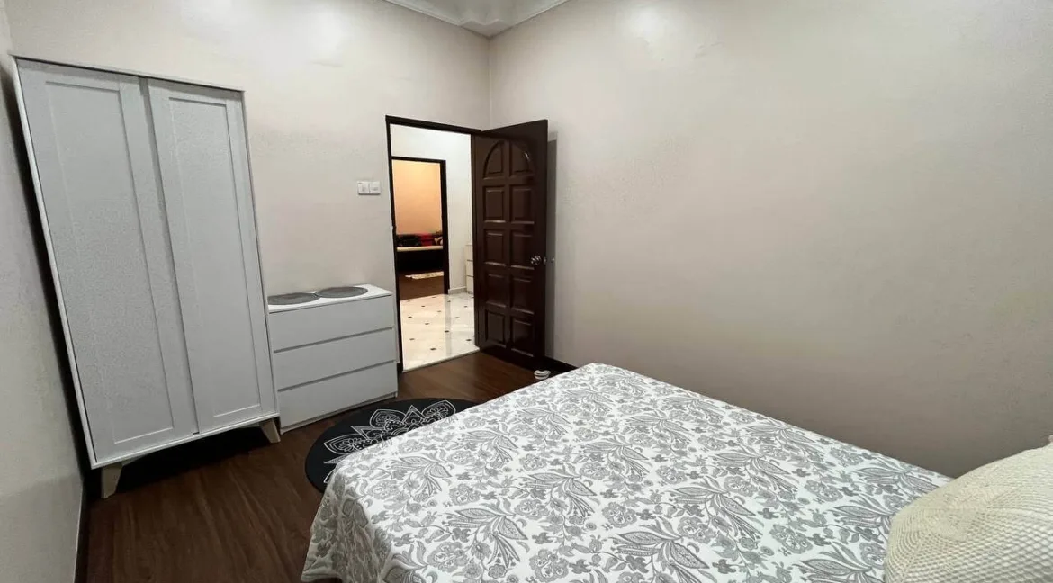 rumah-berkembar-setingkat-untuk-dijual-taman-sin-lok-ipoh-11