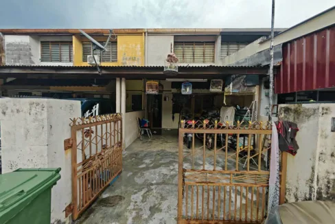 Rumah teres dua tingkat untuk dijual di Taman Maju Rapat, Ipoh, Perak