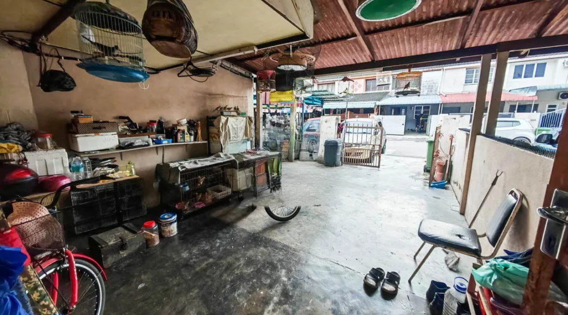 rumah-teres-dua-tingkat-untuk-dijual-taman-maju-rapat-ipoh-02