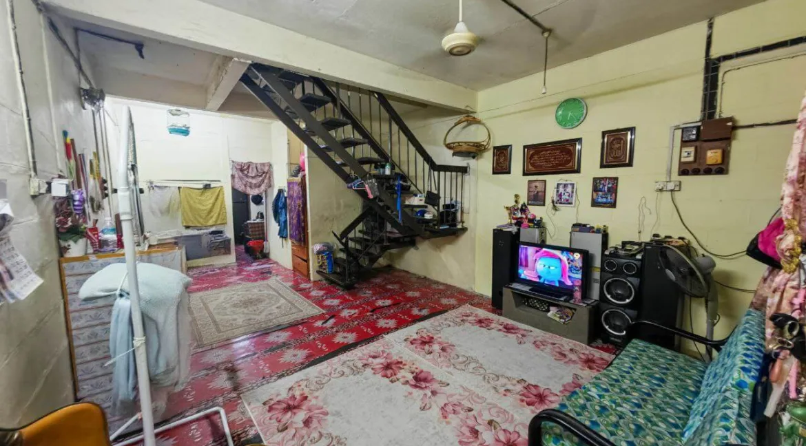 rumah-teres-dua-tingkat-untuk-dijual-taman-maju-rapat-ipoh-03