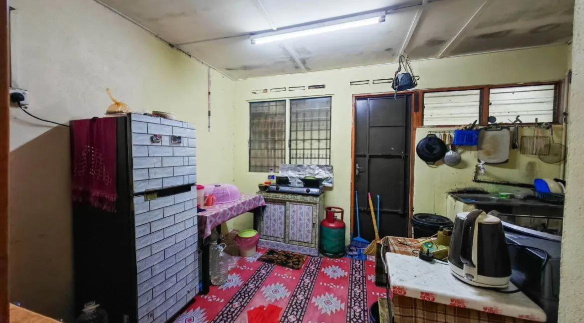 rumah-teres-dua-tingkat-untuk-dijual-taman-maju-rapat-ipoh-08