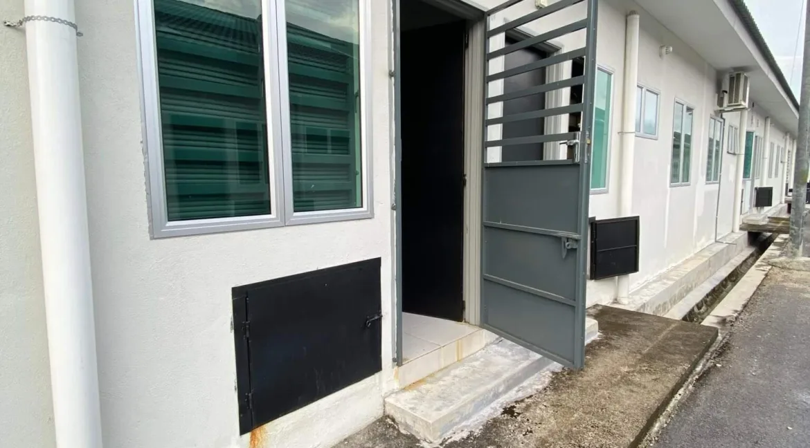 rumah-teres-setingkat-untuk-dijual-taman-bemban-indah-batu-gajah-12