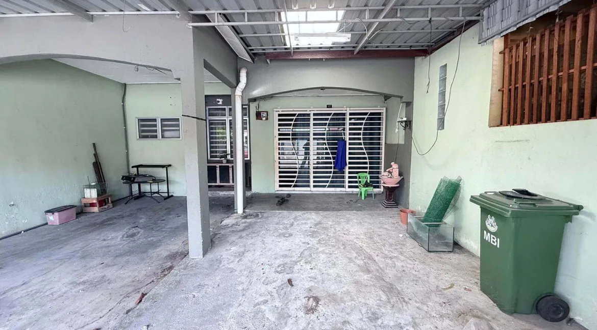 rumah-teres-setingkat-untuk-dijual-taman-chepor-damai-chemor-03