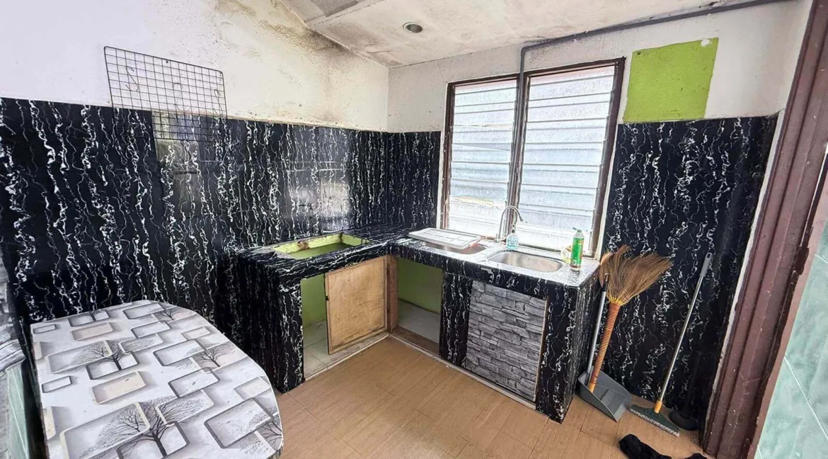 rumah-teres-setingkat-untuk-dijual-taman-chepor-damai-chemor-11