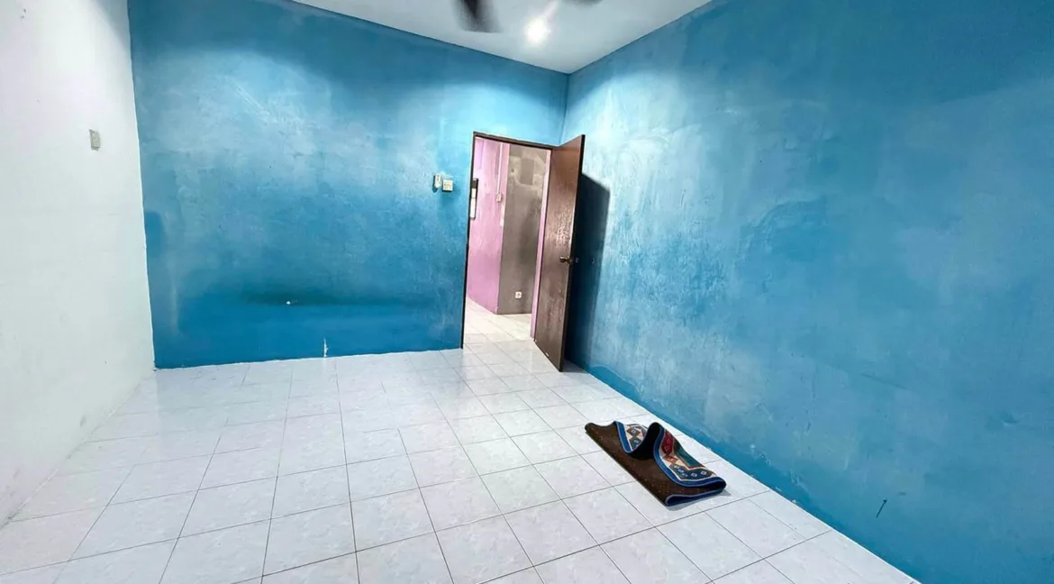 rumah-teres-setingkat-untuk-dijual-taman-chepor-damai-chemor-13