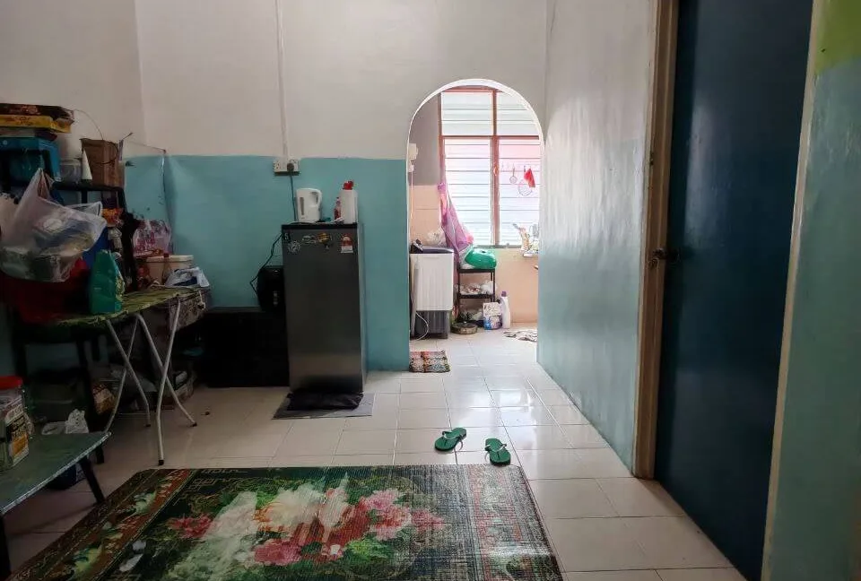 rumah-teres-setingkat-untuk-dijual-taman-kledang-sungai-siput-08