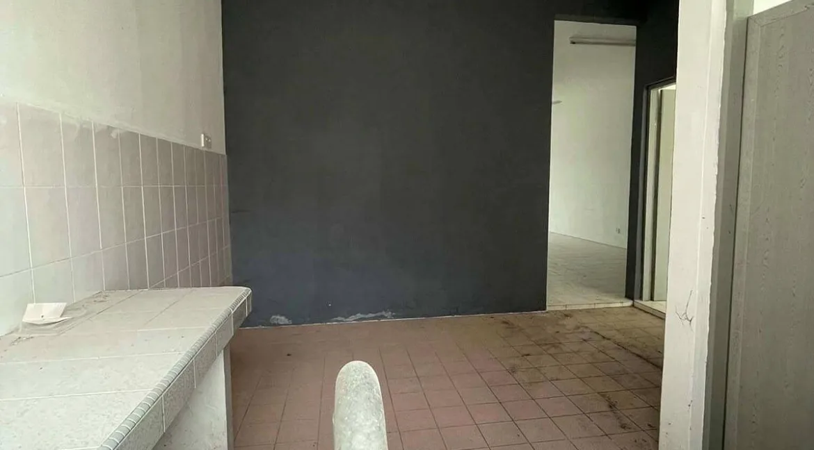 rumah-teres-setingkat-untuk-dijual-taman-pengkalan-timah-ipoh-08