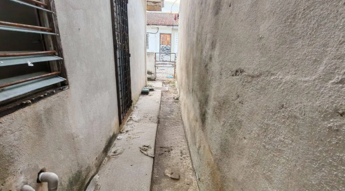 rumah-teres-setingkat-untuk-dijual-taman-seri-mawar-sitiawan-12