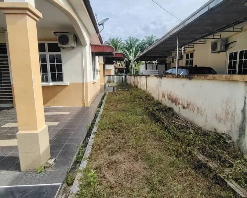 semi-d-untuk-dijual-taman-menteri-selama-05