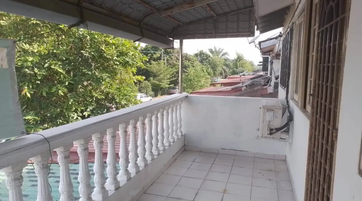 teres-dua-tingkat-untuk-dijual-taman-lapangan-ria-ipoh-06