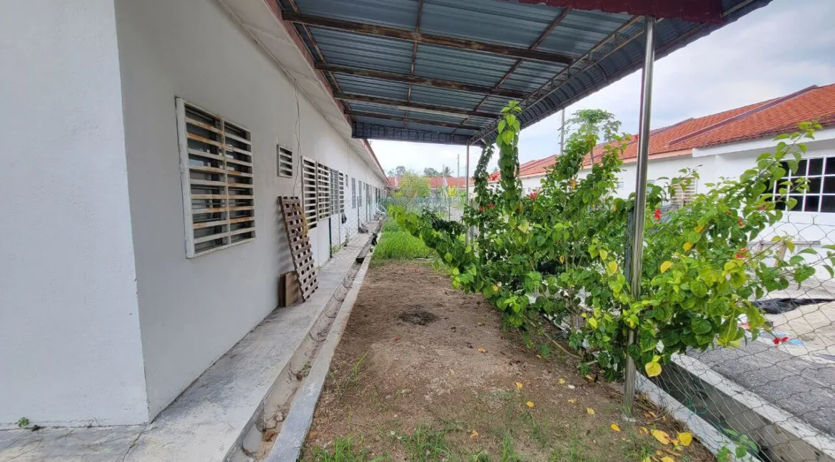 teres-setingkat-end-lot-untuk-dijual-taman-bakti-tapah-perak-04