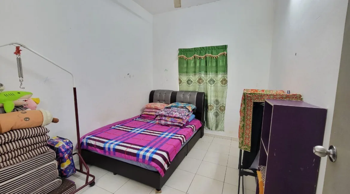 teres-setingkat-end-lot-untuk-dijual-taman-bakti-tapah-perak-09