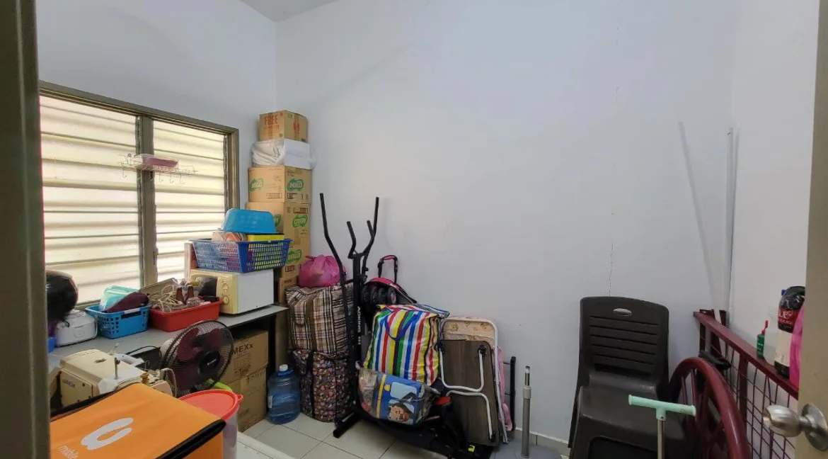 teres-setingkat-end-lot-untuk-dijual-taman-bakti-tapah-perak-15