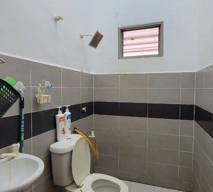 teres-setingkat-end-lot-untuk-dijual-taman-bakti-tapah-perak-16