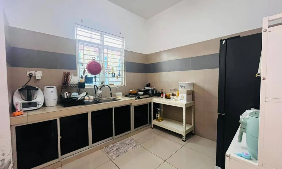 teres-setingkat-untuk-dijual-taman-desa-bernam-indah-hutan-melintang-12