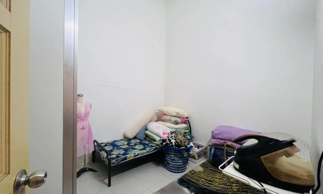 teres-setingkat-untuk-dijual-taman-desa-bernam-indah-hutan-melintang-18