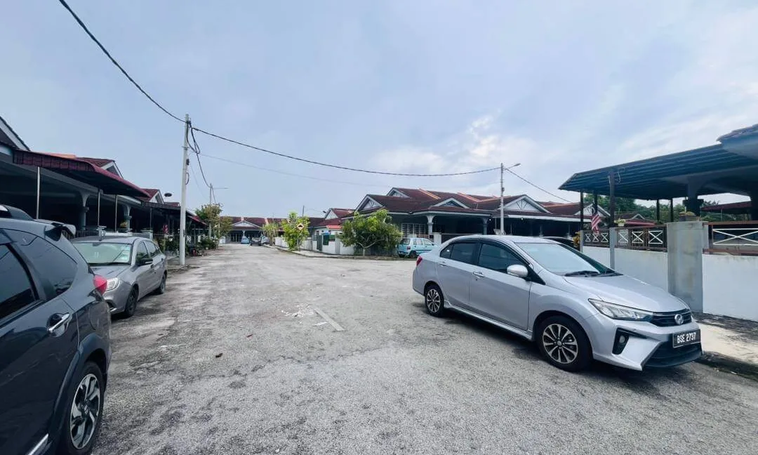 teres-setingkat-untuk-dijual-taman-desa-bernam-indah-hutan-melintang-25