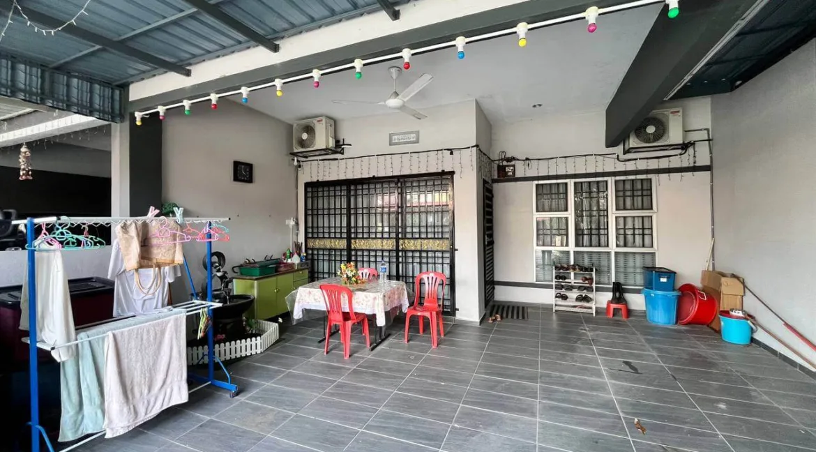 teres-setingkat-untuk-dijual-taman-metro-pengkalan-batu-gajah-06