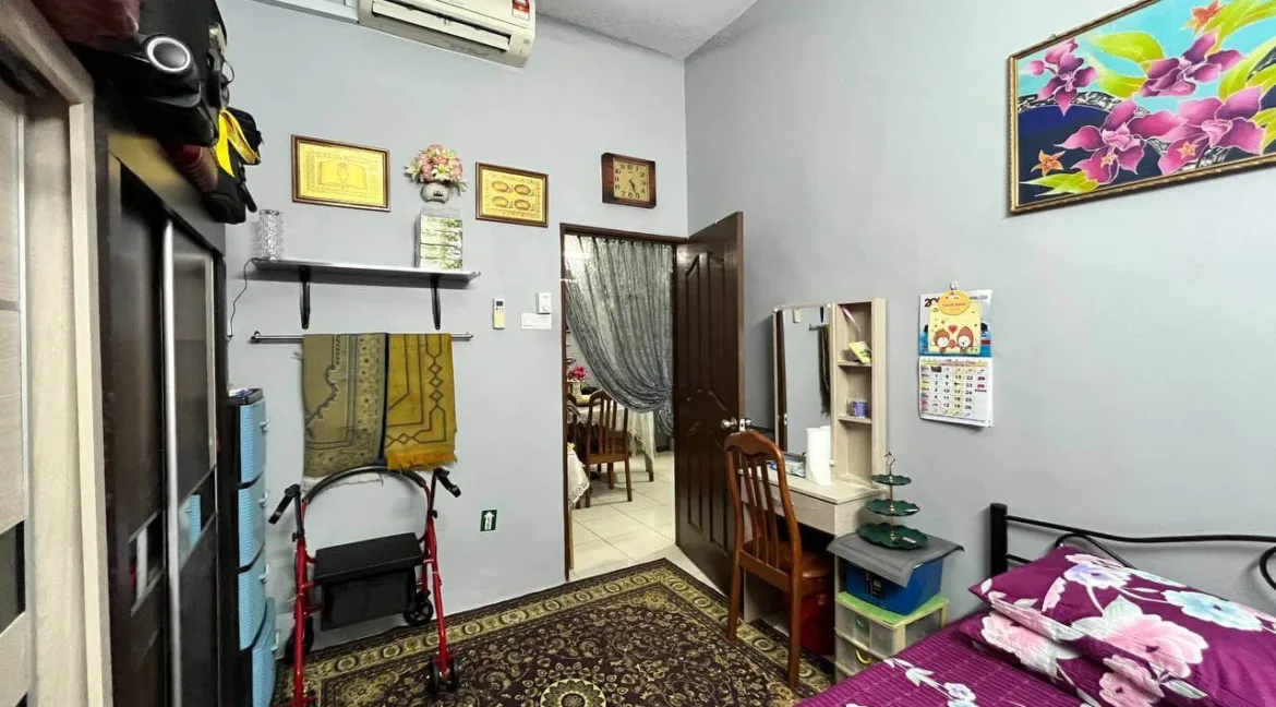 teres-setingkat-untuk-dijual-taman-metro-pengkalan-batu-gajah-08