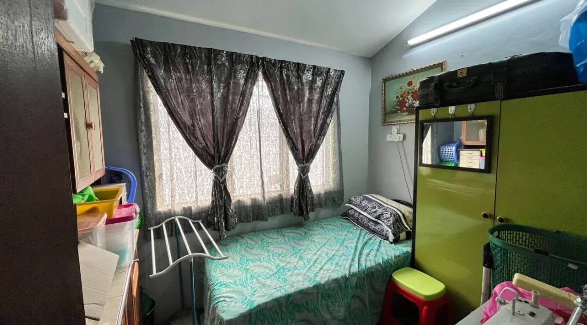 teres-setingkat-untuk-dijual-taman-metro-pengkalan-batu-gajah-15
