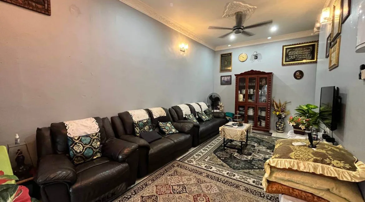 teres-setingkat-untuk-dijual-taman-metro-pengkalan-batu-gajah-26