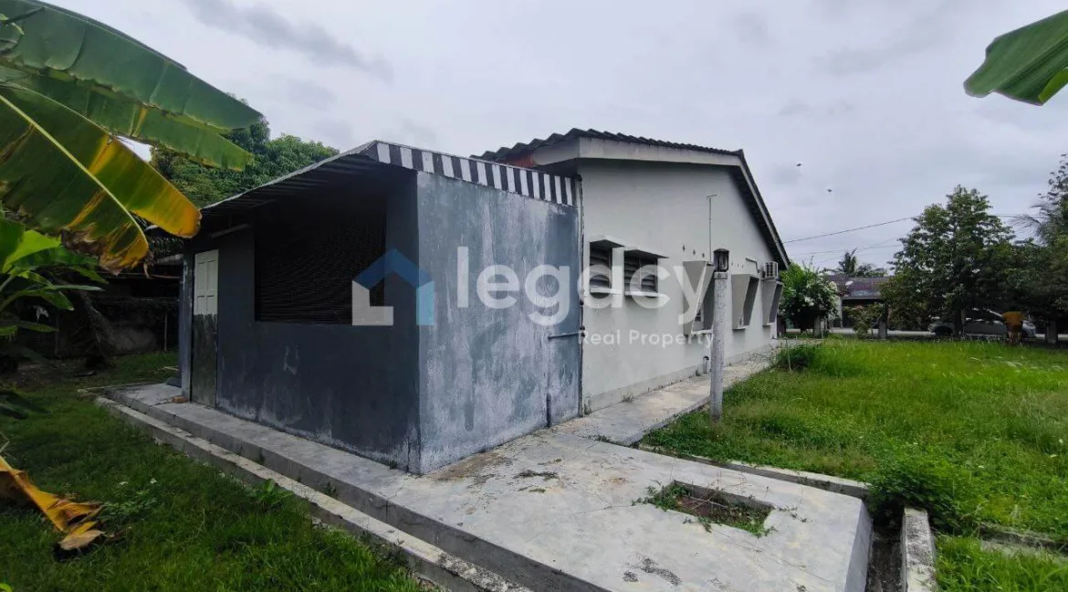 banglo-setingkat-untuk-dijual-kampung-serdang-sitiawan-07