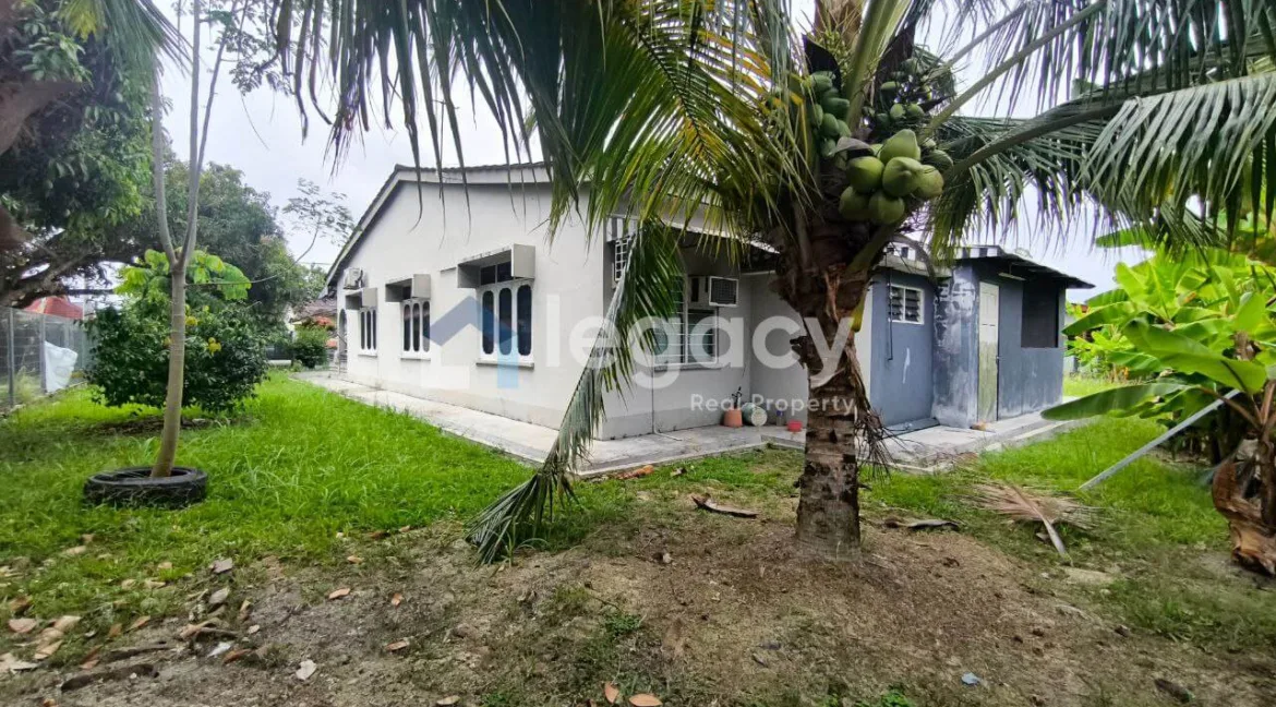 banglo-setingkat-untuk-dijual-kampung-serdang-sitiawan-08