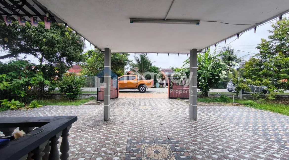 banglo-setingkat-untuk-dijual-kampung-serdang-sitiawan-10