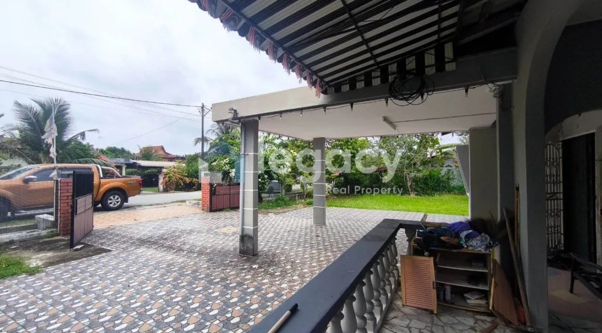 banglo-setingkat-untuk-dijual-kampung-serdang-sitiawan-11