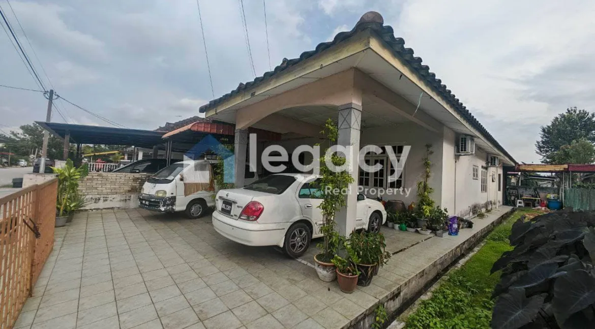 semi-d-1-setengah-tingkat-untuk-dijual-taman-desa-manjung-raya-seri-manjung-02