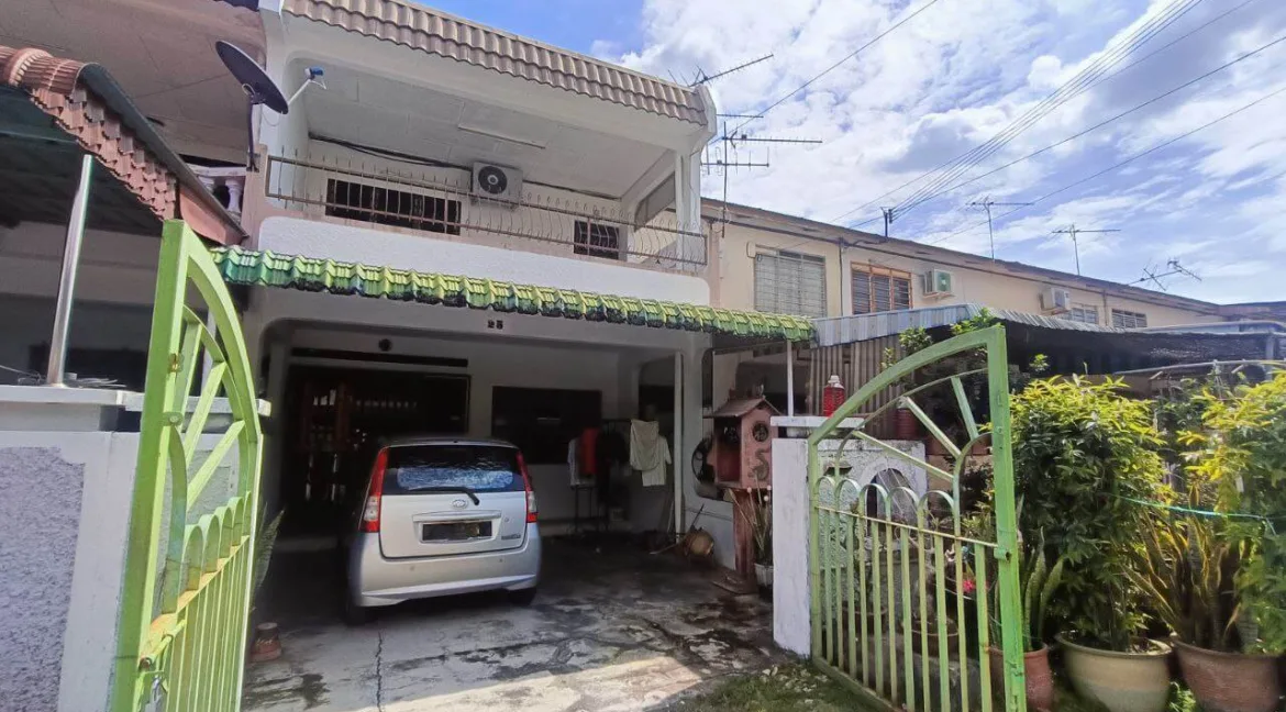 teres-2-tingkat-untuk-dijual-pekan-razaki-ipoh-02
