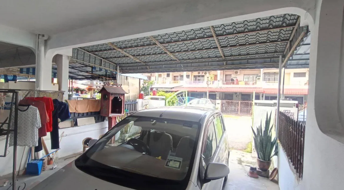 teres-2-tingkat-untuk-dijual-pekan-razaki-ipoh-03