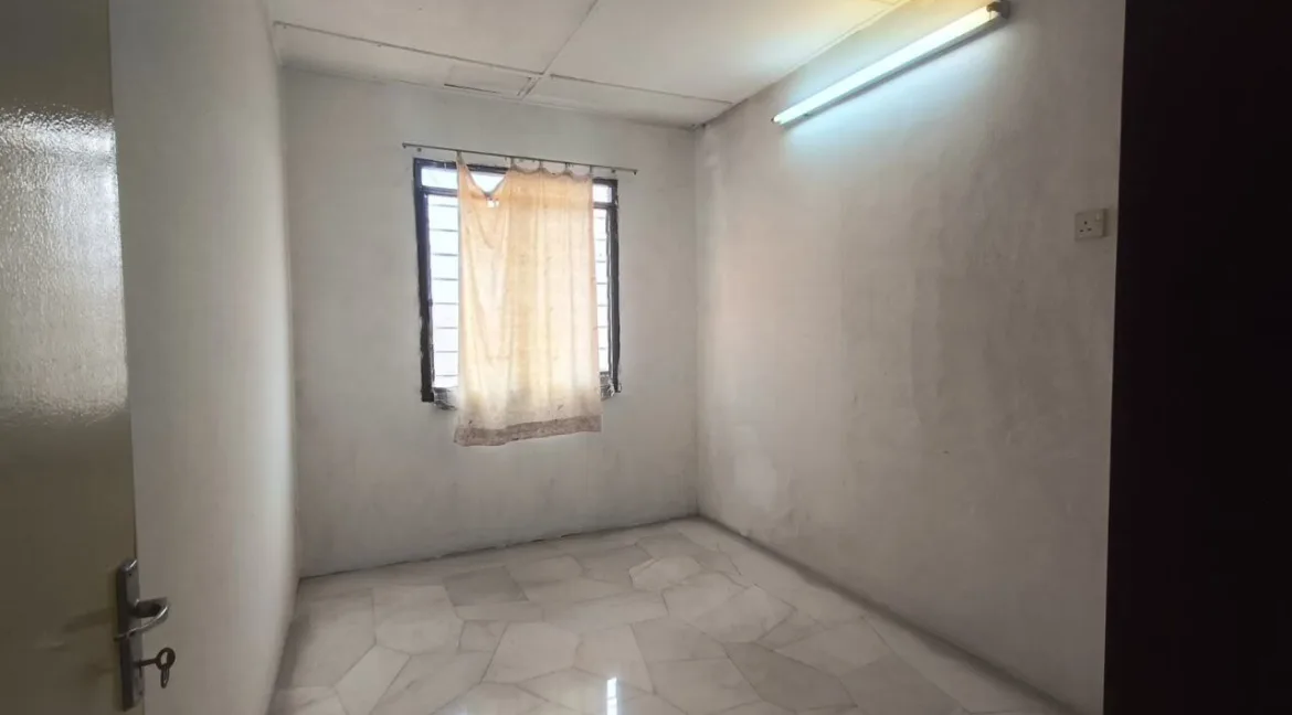 teres-2-tingkat-untuk-dijual-pekan-razaki-ipoh-16