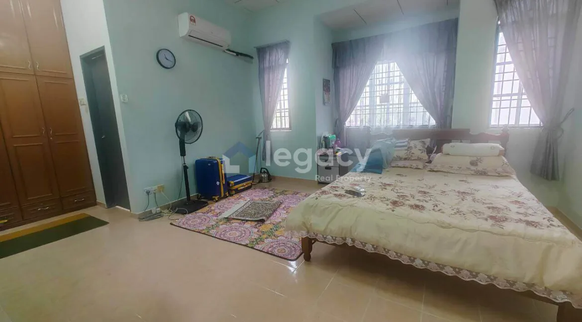 teres-2-tingkat-untuk-dijual-taman-cahaya-teluk-intan-16