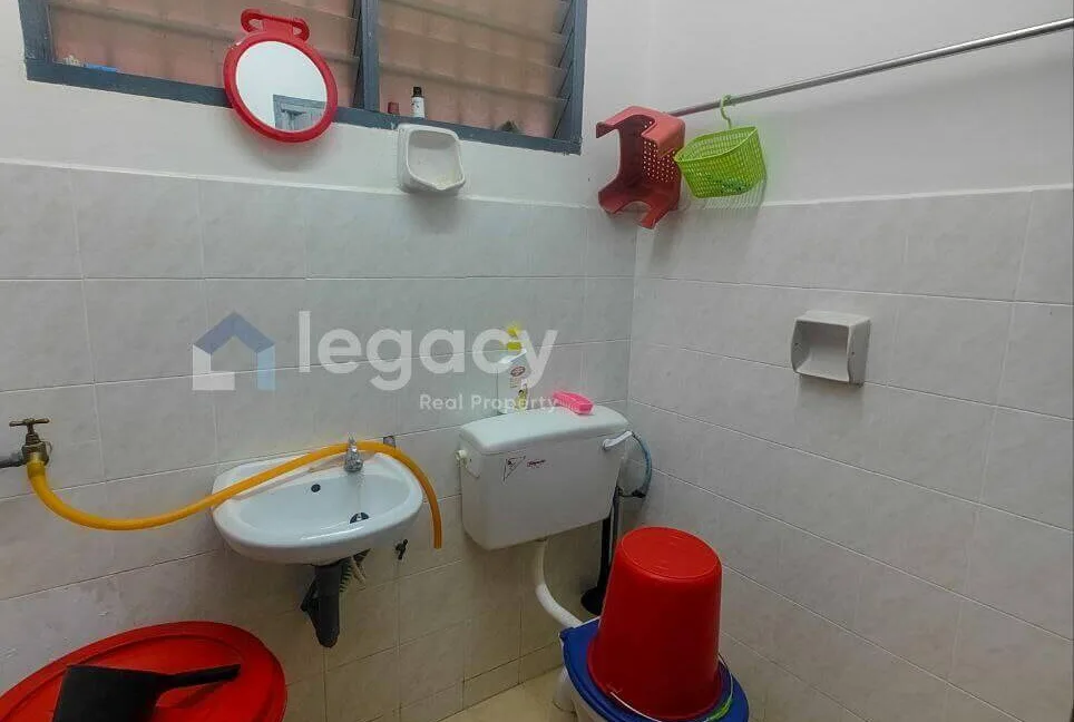 teres-2-tingkat-untuk-dijual-taman-cahaya-teluk-intan-19