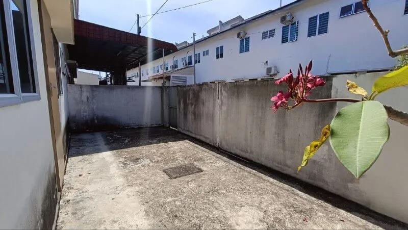 teres-dua-tingkat-corner-lot-bandar-universiti-lakeville-seri-iskandar-16