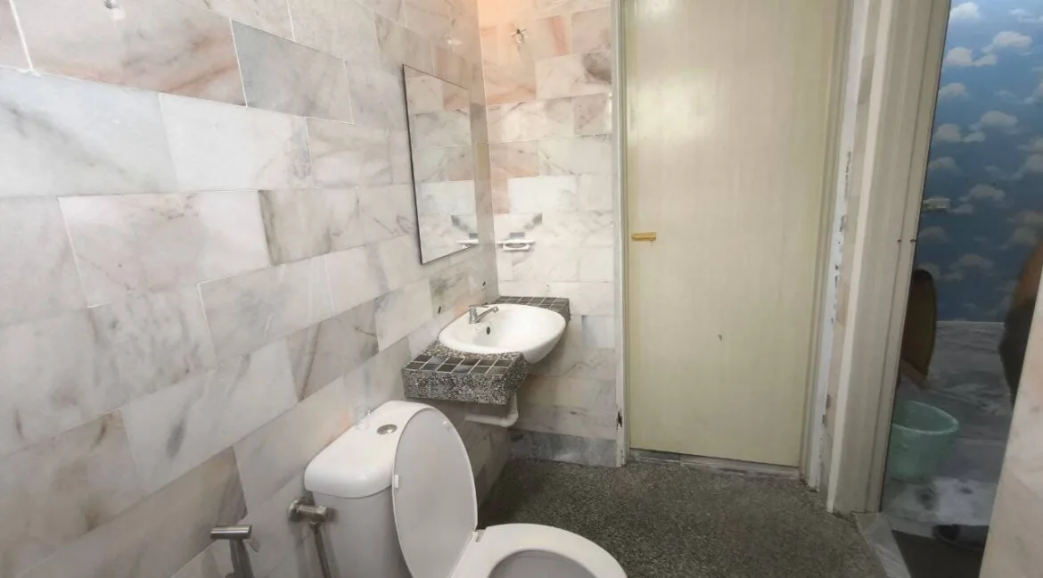 teres-dua-tingkat-untuk-dijual-pengkalan-mutiara-ipoh-24