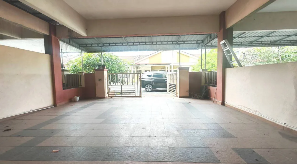 teres-setingkat-untuk-dijual-taman-metro-pengkalan-batu-gajah-04